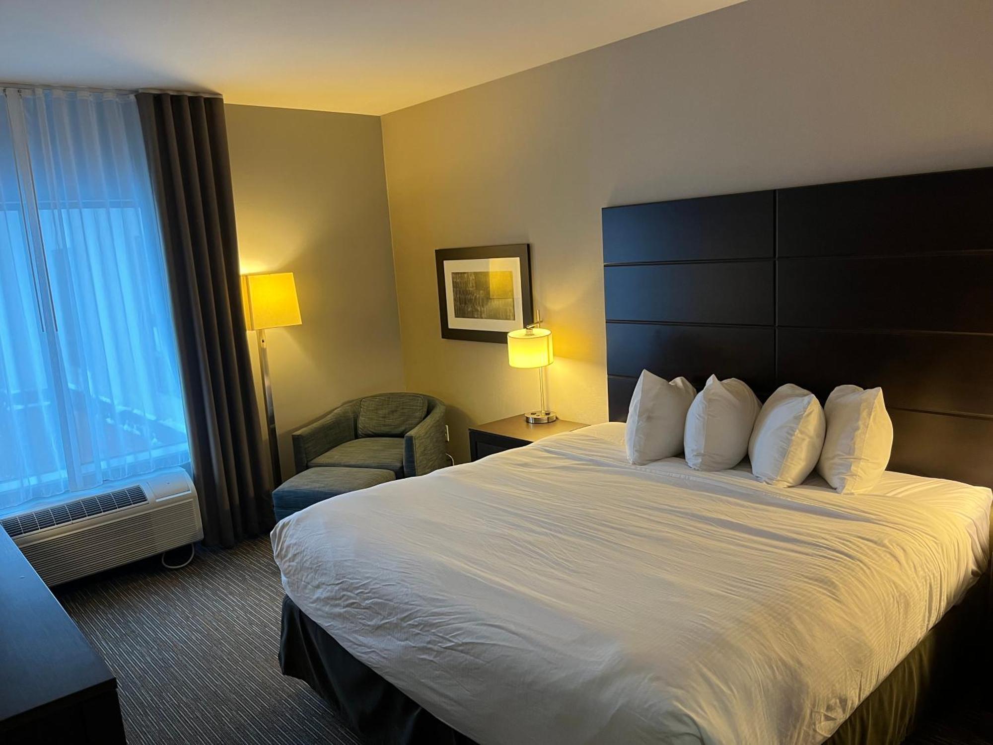 Wingate By Wyndham Altoona Downtown/Medical Center Hotell Eksteriør bilde