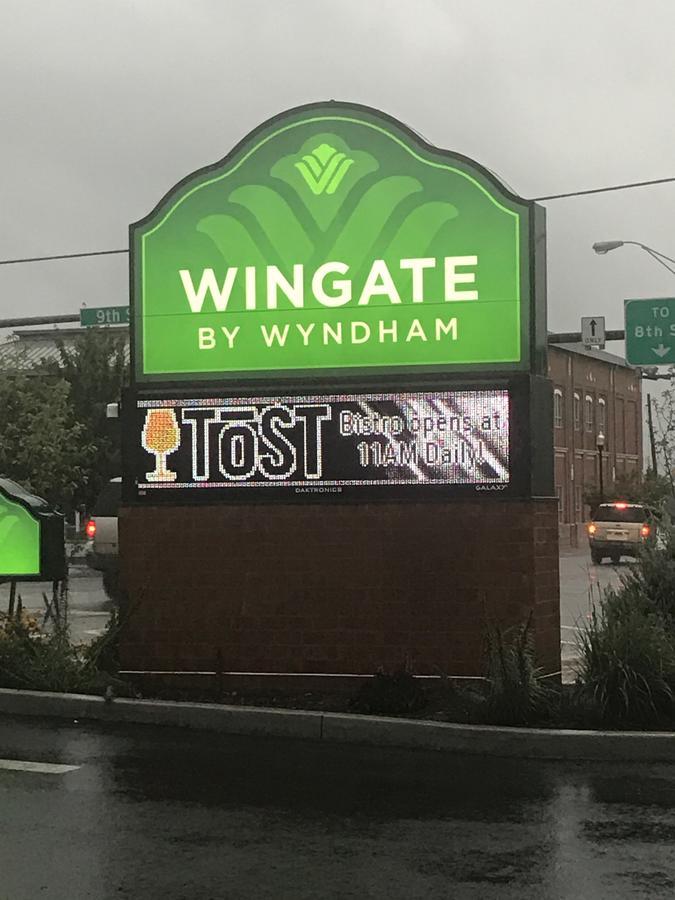 Wingate By Wyndham Altoona Downtown/Medical Center Hotell Eksteriør bilde